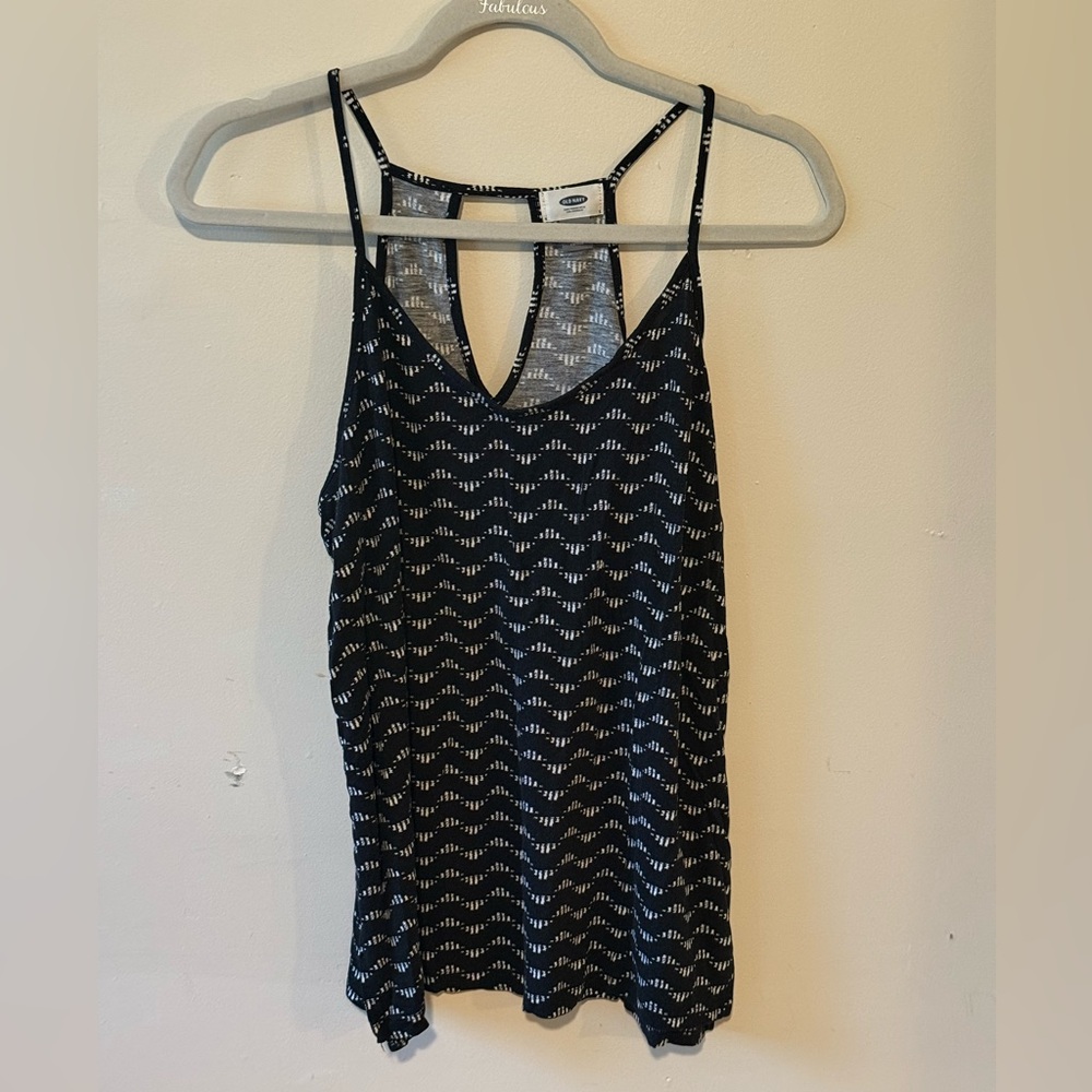 Old Navy Black & White Patterned Tank Top Woman's Size Medium Graphic Print